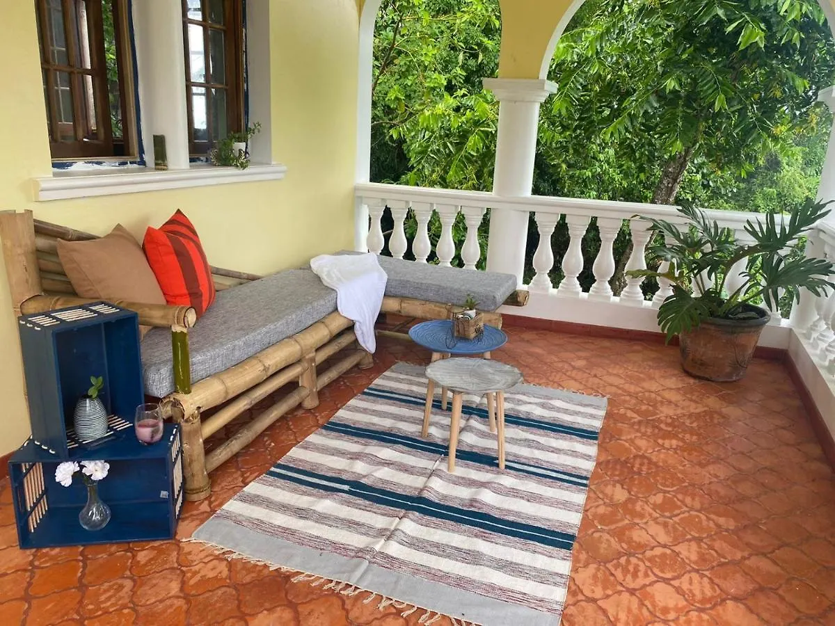Homestay El Castillo Tropical Cabrera
