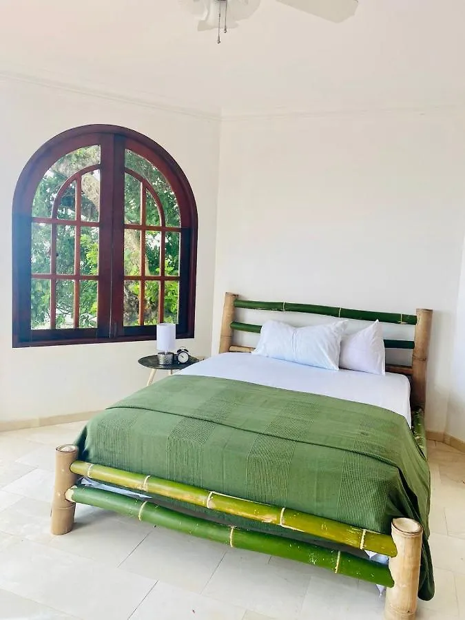 El Castillo Tropical Cabrera Homestay
