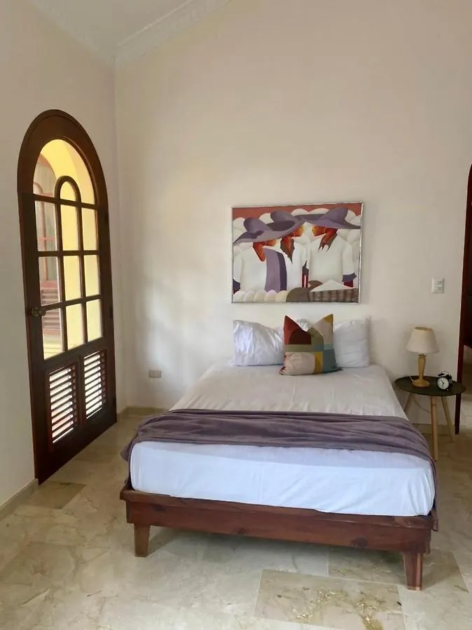 Homestay El Castillo Tropical Cabrera