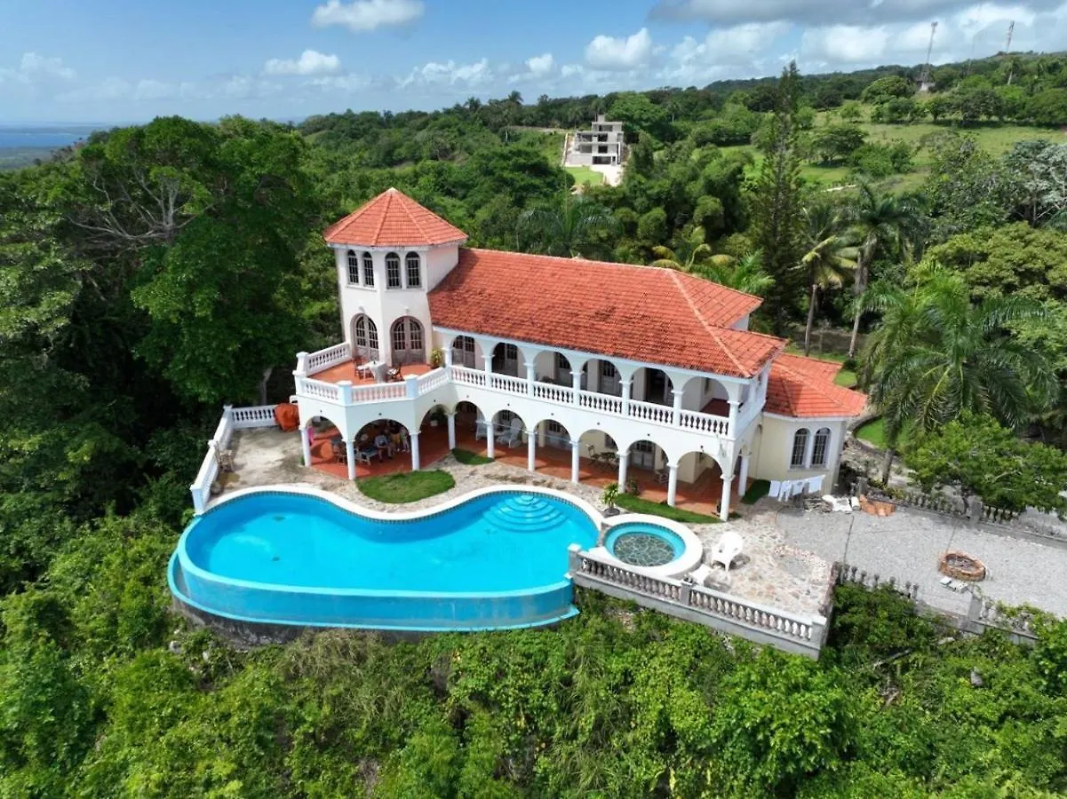 Homestay El Castillo Tropical Cabrera