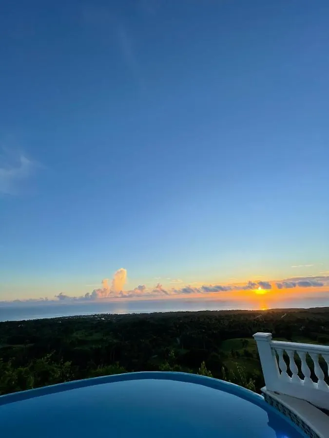 Homestay El Castillo Tropical Cabrera